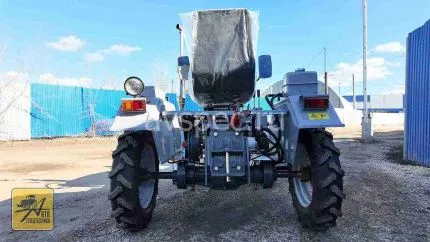 Минитрактор Феникс Р-2L с отвалом