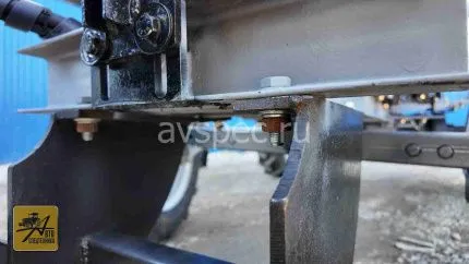 Минитрактор Феникс Р-2L с отвалом